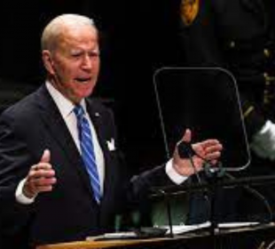 États-Unis : Joe Biden pris dans la tourmente déclenchée par la Cour suprême