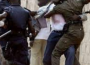 Deux policier tabassent un taximan pour une affaire de papiers